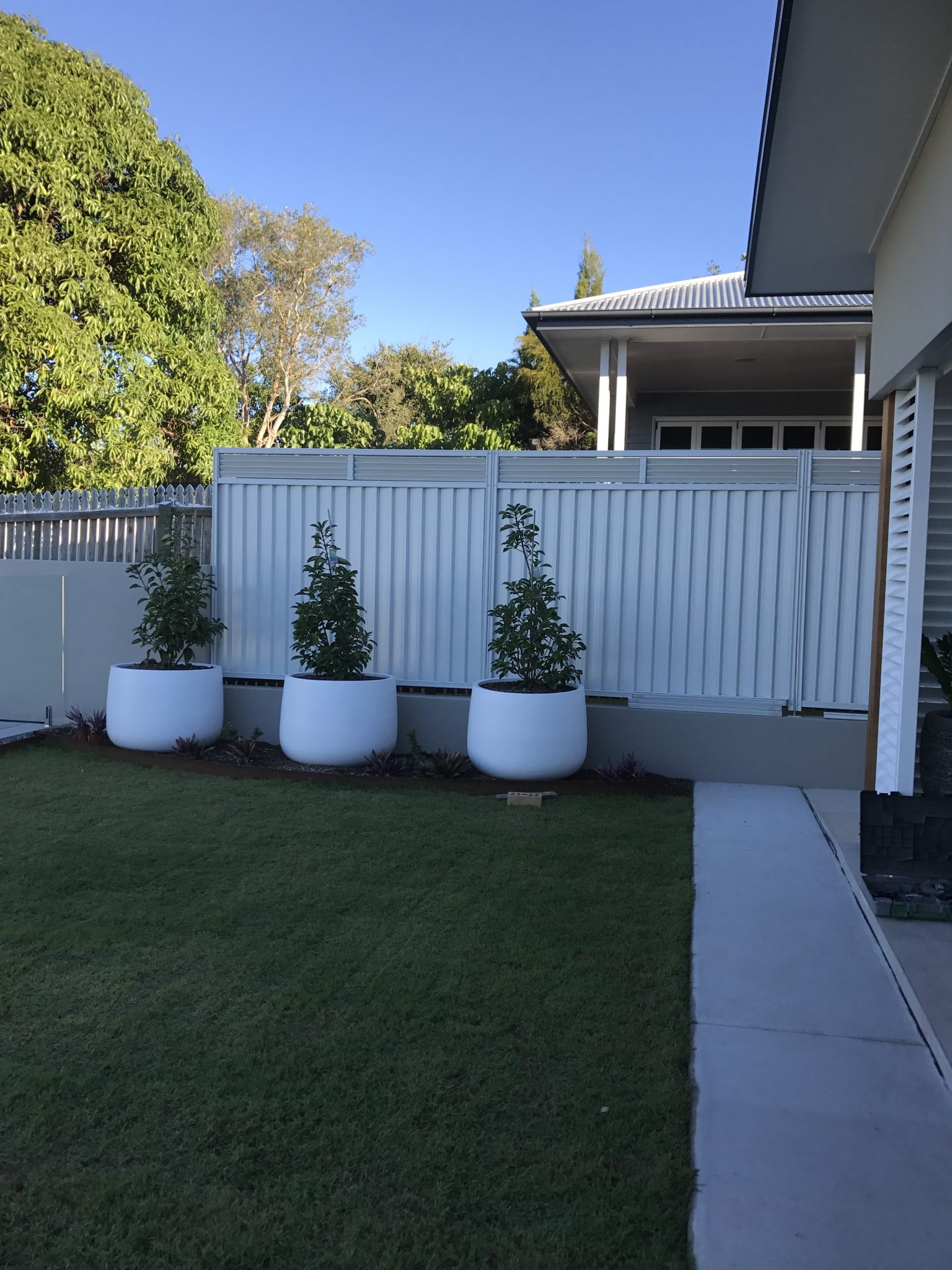 Clik‘n’Fit design boundary fence in Tarragindi, Queensland Fences and