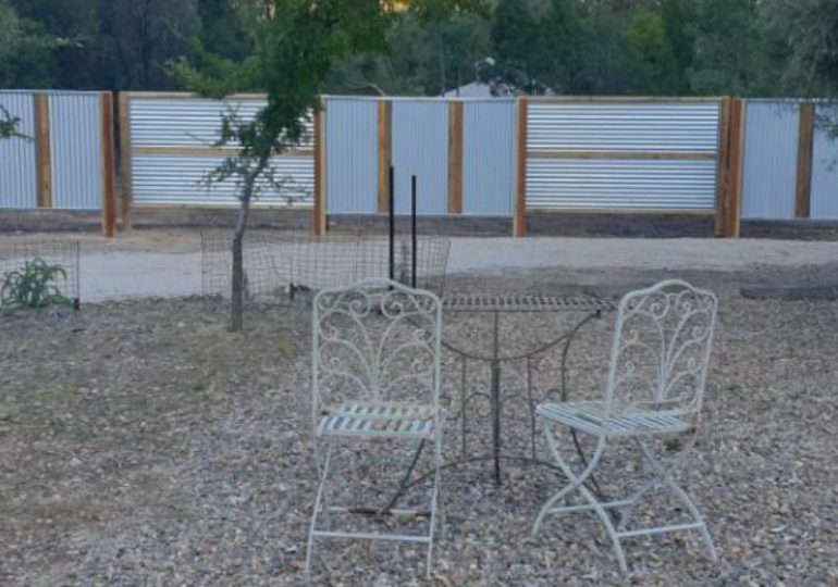 Bandalong Cottage Privacy Screens project by PH Fencing