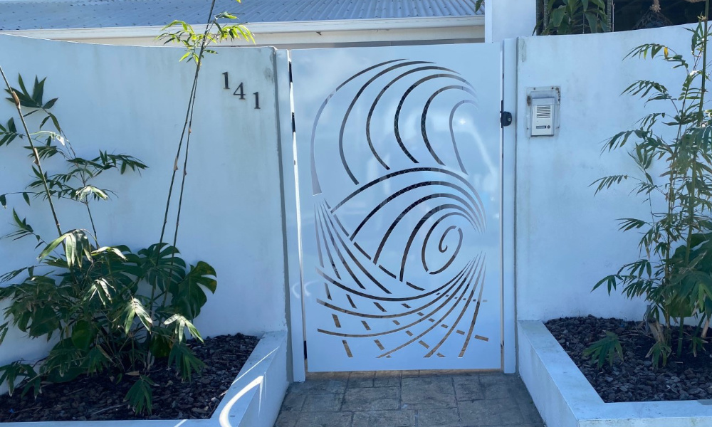 Crashing waves entrance gate