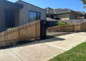 Curved batten fence by Melbourne Fencing Specialists